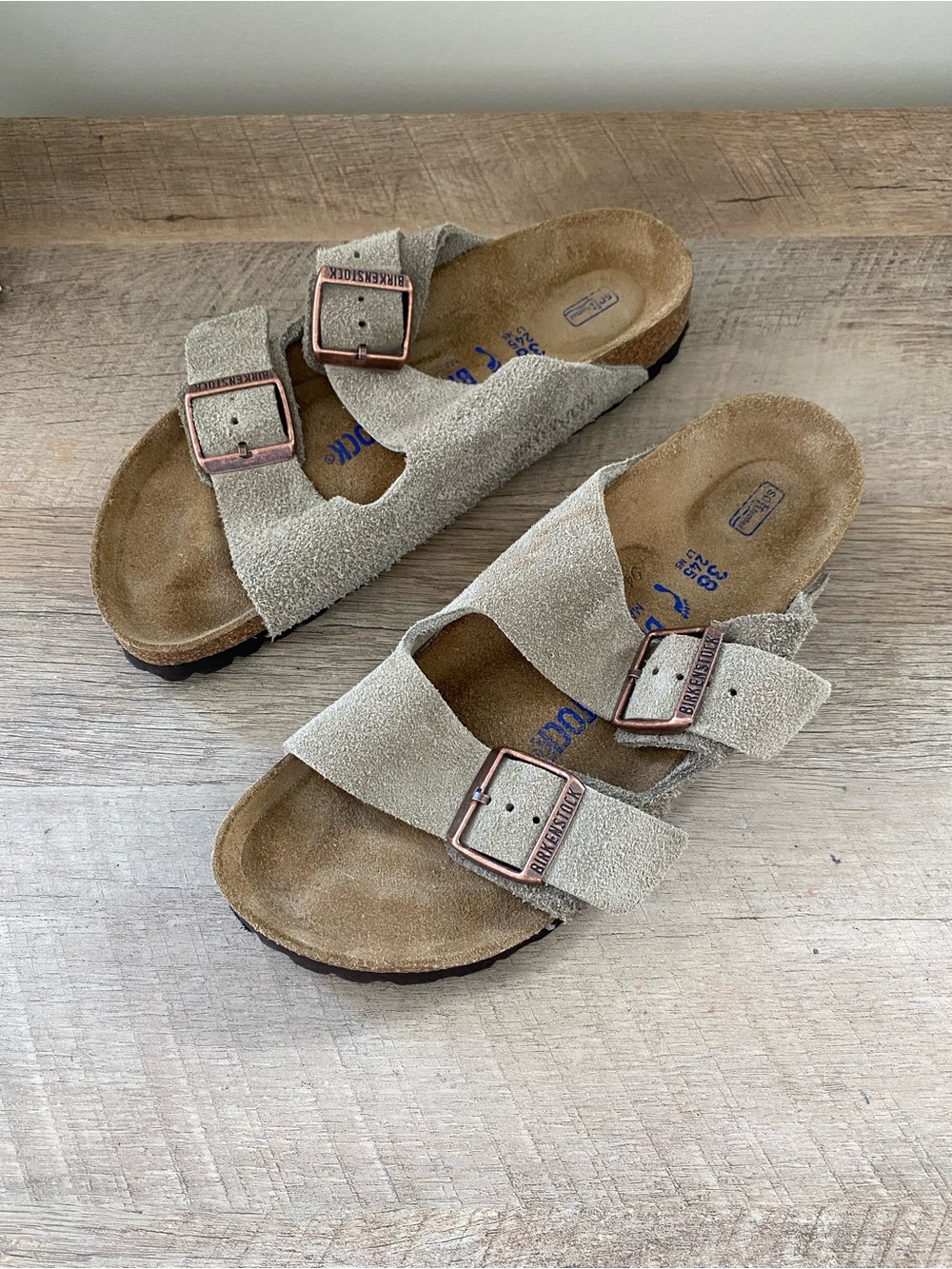 Birkenstock Arizona Soft Footbed Slide Sandal - Taupe Suede